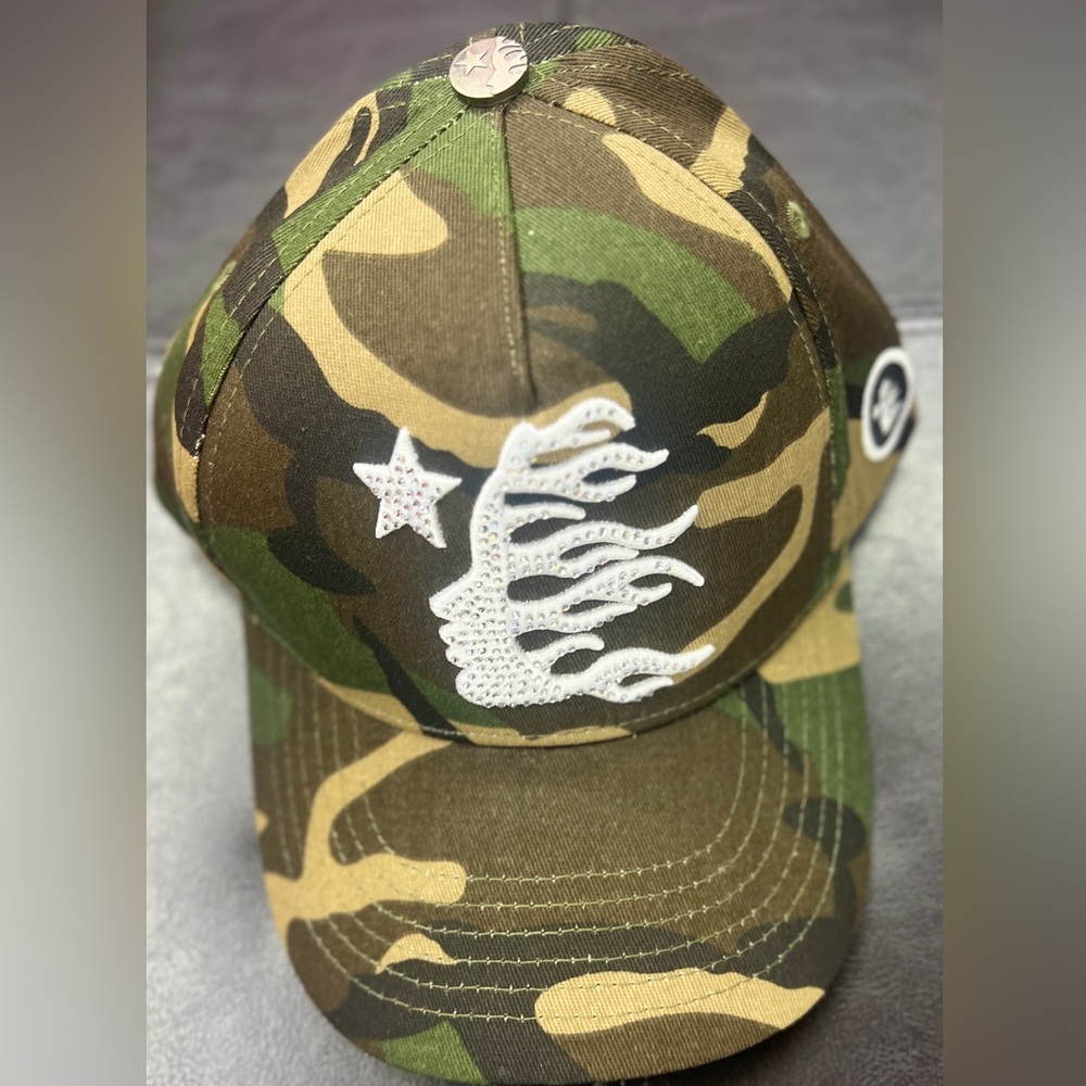 HELLSTAR Camo Rhinestone Logo Snapback Hat - Picture 4 of 11
